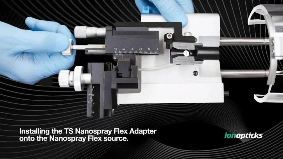 NanosprayFlex源安装AuroraTS柱温箱载架